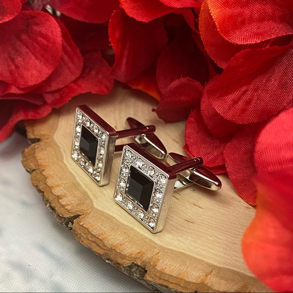 Elegant Black Obsidian and Silver Crystal Square Cufflinks - Picture 7 of 16